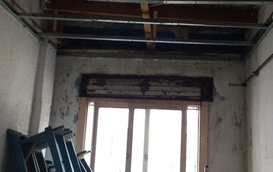 Informe de Suteba muestra que más de 800 escuelas están sin clases por problemas de infraestrutura Informe de Suteba muestra que más de 800 escuelas están sin clases por problemas de infraestrutura
