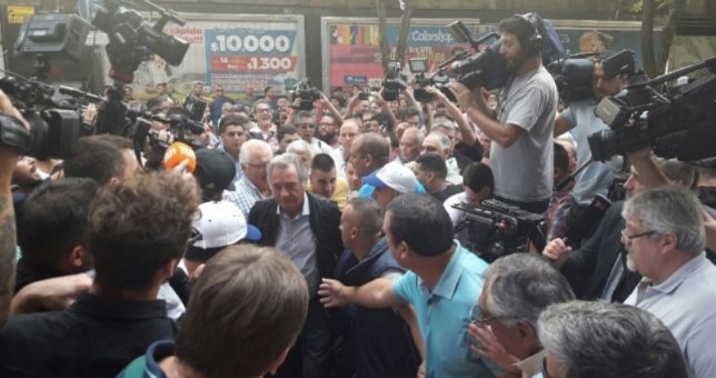 Al final, Barrionuevo entregó las llaves de Matheu Al final, Barrionuevo entregó las llaves de Matheu