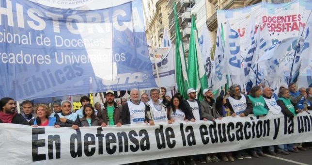 Con las universidades paralizadas, confirman que convocarán a los docentes a paritarias Con las universidades paralizadas, confirman que convocarán a los docentes a paritarias