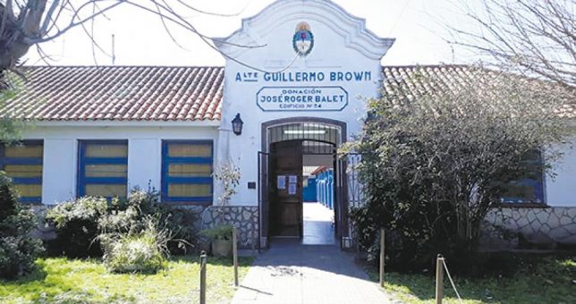 Otra docente tuvo que ser internada por sufrir una descarga eléctrica en una escuela Otra docente tuvo que ser internada por sufrir una descarga eléctrica en una escuela