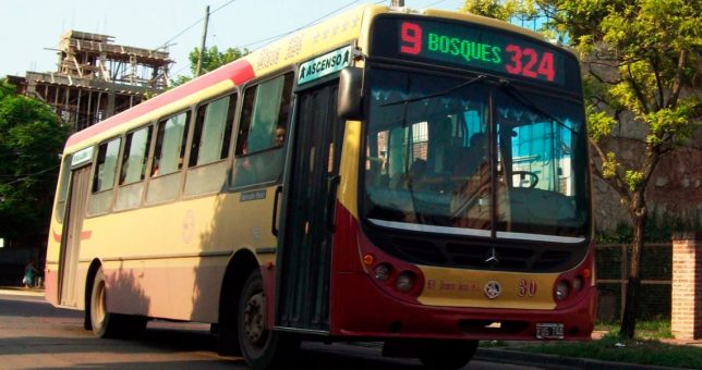 Balearon un chofer en Wilde y paran cuatro líneas de colectivos Balearon un chofer en Wilde y paran cuatro líneas de colectivos