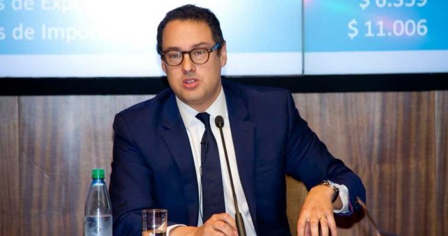 El gobierno llevó engañados a trabajadores de AFIP a “capacitarse” en maniobras de “tipo militar” El gobierno llevó engañados a trabajadores de AFIP a “capacitarse” en maniobras de “tipo militar”