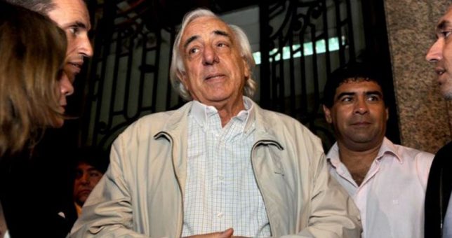 En clima electoral, la UTA se declaró en alerta y amenaza con una huelga nacional por reapertura de paritarias En clima electoral, la UTA se declaró en alerta y amenaza con una huelga nacional por reapertura de paritarias
