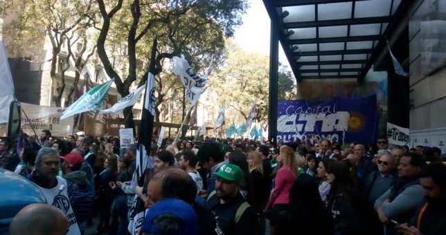 Abierto por Perón, cerrado por Macri Abierto por Perón, cerrado por Macri