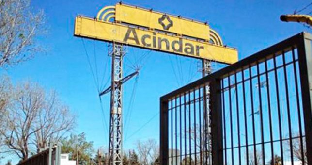 Crisis industrial: Acindar despidió a todo el personal de su planta de Rosario Crisis industrial: Acindar despidió a todo el personal de su planta de Rosario