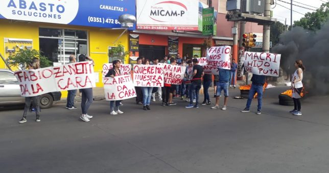 Cerró una fábrica de calzados cordobesa y despidió 70 empleados Cerró una fábrica de calzados cordobesa y despidió 70 empleados