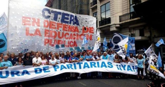 Los docentes paran y se movilizan el día que se trata el Presupuesto 2019 Los docentes paran y se movilizan el día que se trata el Presupuesto 2019