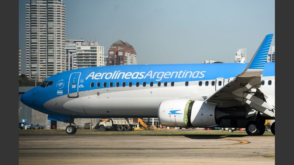 Luego del paro, Aerolíneas Argentinas convocó a los gremios a negociar paritarias