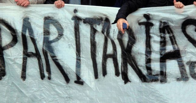 Advierten que los salarios perderán este año hasta 17% y las jubilaciones caerán 12,1% Advierten que los salarios perderán este año hasta 17% y las jubilaciones caerán 12,1%