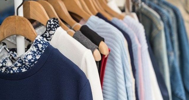 Textiles en alerta: el consumo de ropa en canales minoristas cayó 21% respecto de 2015 Textiles en alerta: el consumo de ropa en canales minoristas cayó 21% respecto de 2015