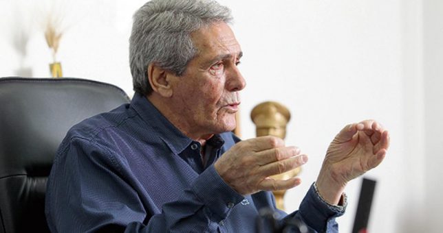 Acuña descartó una huelga antes de fin de año y chicaneó a Moyano: “Si son tan combativos, ¿por qué no convocan un paro general?” Acuña descartó una huelga antes de fin de año y chicaneó a Moyano: “Si son tan combativos, ¿por qué no convocan un paro general?”
