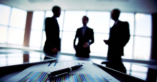 Las empresas prevén una suba salarial del 27% en 2019 para el personal fuera de convenio