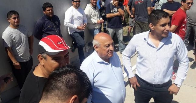 Los marineros detonaron el techo salarial y firmaron un 80% en paritarias con la Flota Amarilla de Chubut Los marineros detonaron el techo salarial y firmaron un 80% en paritarias con la Flota Amarilla de Chubut