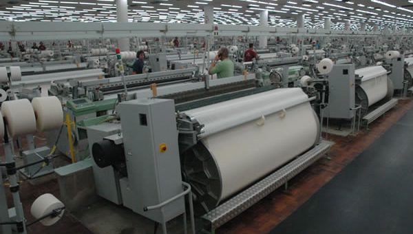 Aprovechando la crisis de la actividad, el Gobierno apunta la reforma laboral para los textiles