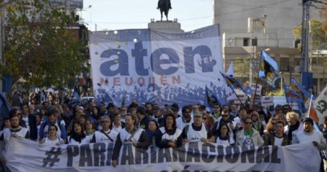Actualizaciones trimestrales por inflación, la fórmula de Neuquén para sellar la paz con los docentes