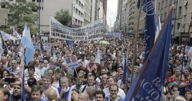 Aumentos del 35% y paritarias permanentes, el reclamo gremial para las negociaciones que vienen Aumentos del 35% y paritarias permanentes, el reclamo gremial para las negociaciones que vienen