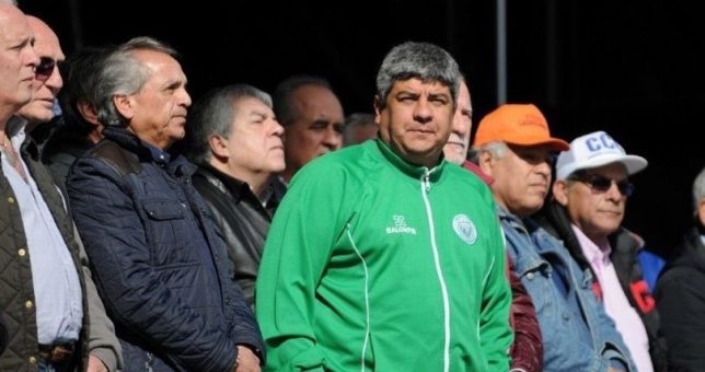 Moyano dijo que los empresarios quisieron modificar el convenio de Camioneros y que “los sacó cagando” Moyano dijo que los empresarios quisieron modificar el convenio de Camioneros y que “los sacó cagando”