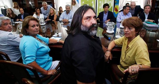 Vidal convocó a los gremios docentes a las paritarias 2019 Vidal convocó a los gremios docentes a las paritarias 2019