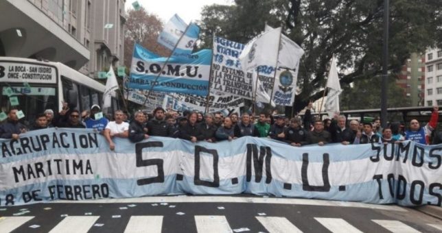 Con aval del gobierno, las empresas navieras avanzan con la reforma laboral