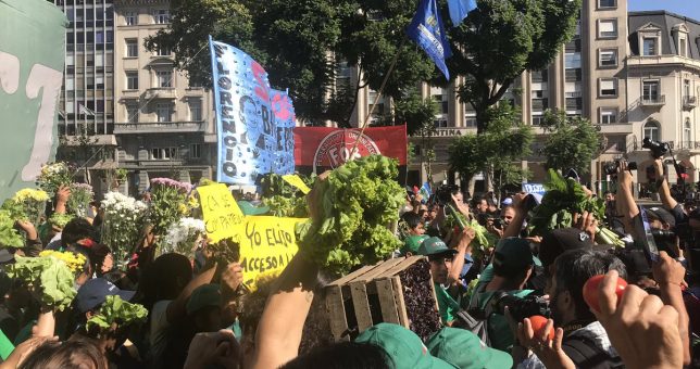 Feriazo frente al INDEC para denunciar la destrucción salarial Feriazo frente al INDEC para denunciar la destrucción salarial