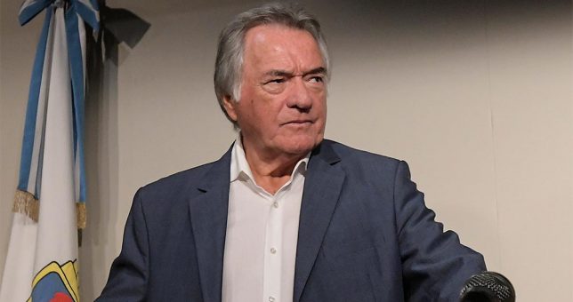 Barrionuevo hará un nuevo intento por ser gobernador de Catamarca Barrionuevo hará un nuevo intento por ser gobernador de Catamarca
