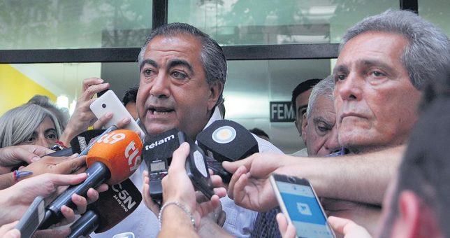 La CGT volverá a marchar contra el Gobierno y la chance de otro paro general divide a sus dirigentes La CGT volverá a marchar contra el Gobierno y la chance de otro paro general divide a sus dirigentes
