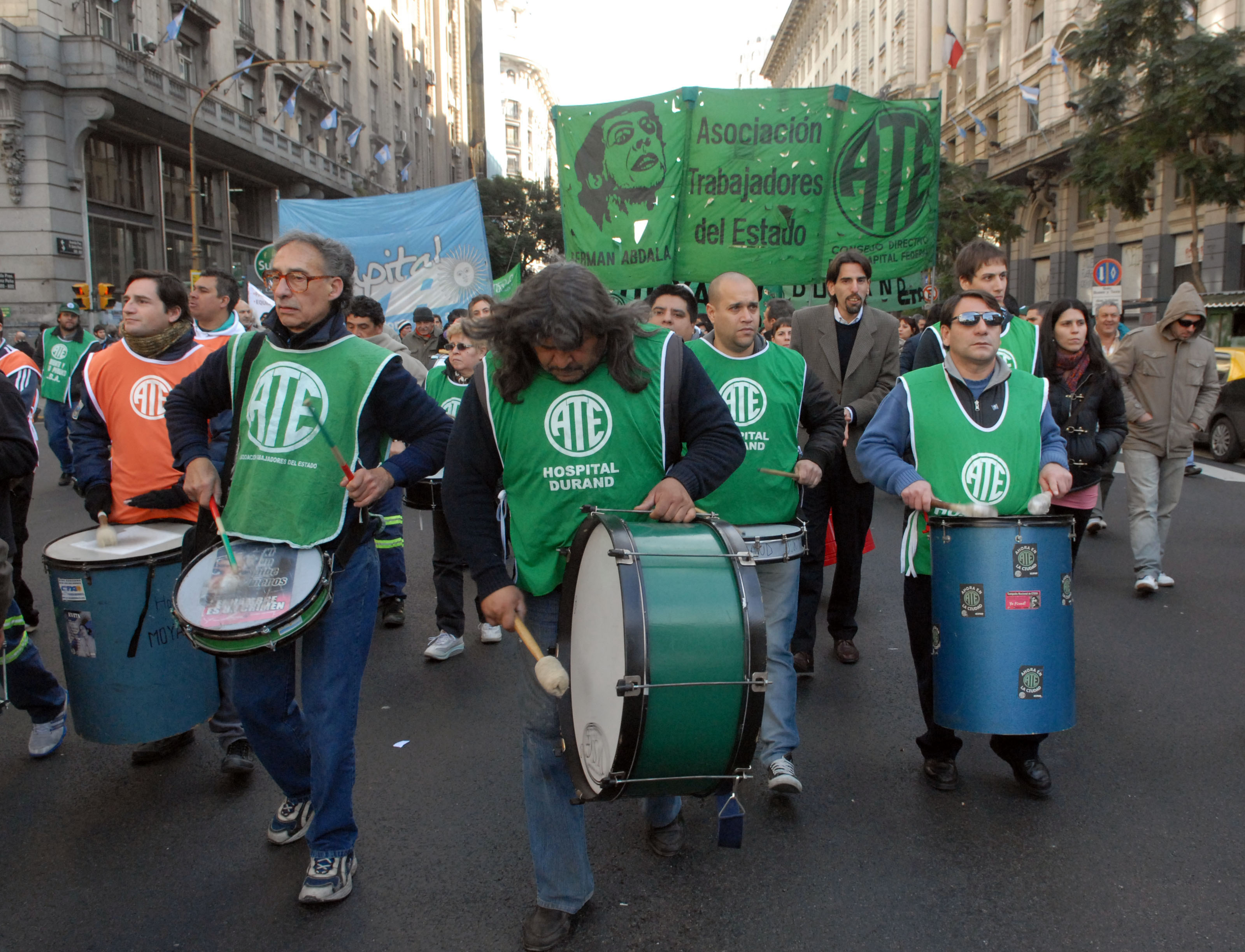 Miles de precarizados por el Gobierno porteño