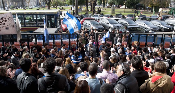 Judiciales consiguen 15% de aumento