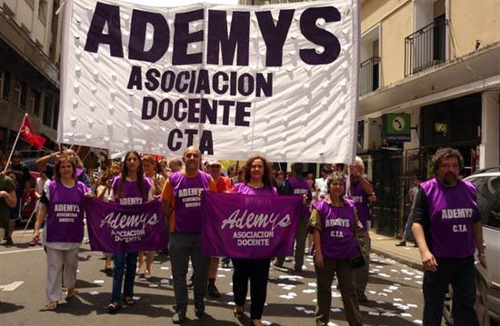 Los docentes marcharon al gobierno porteño