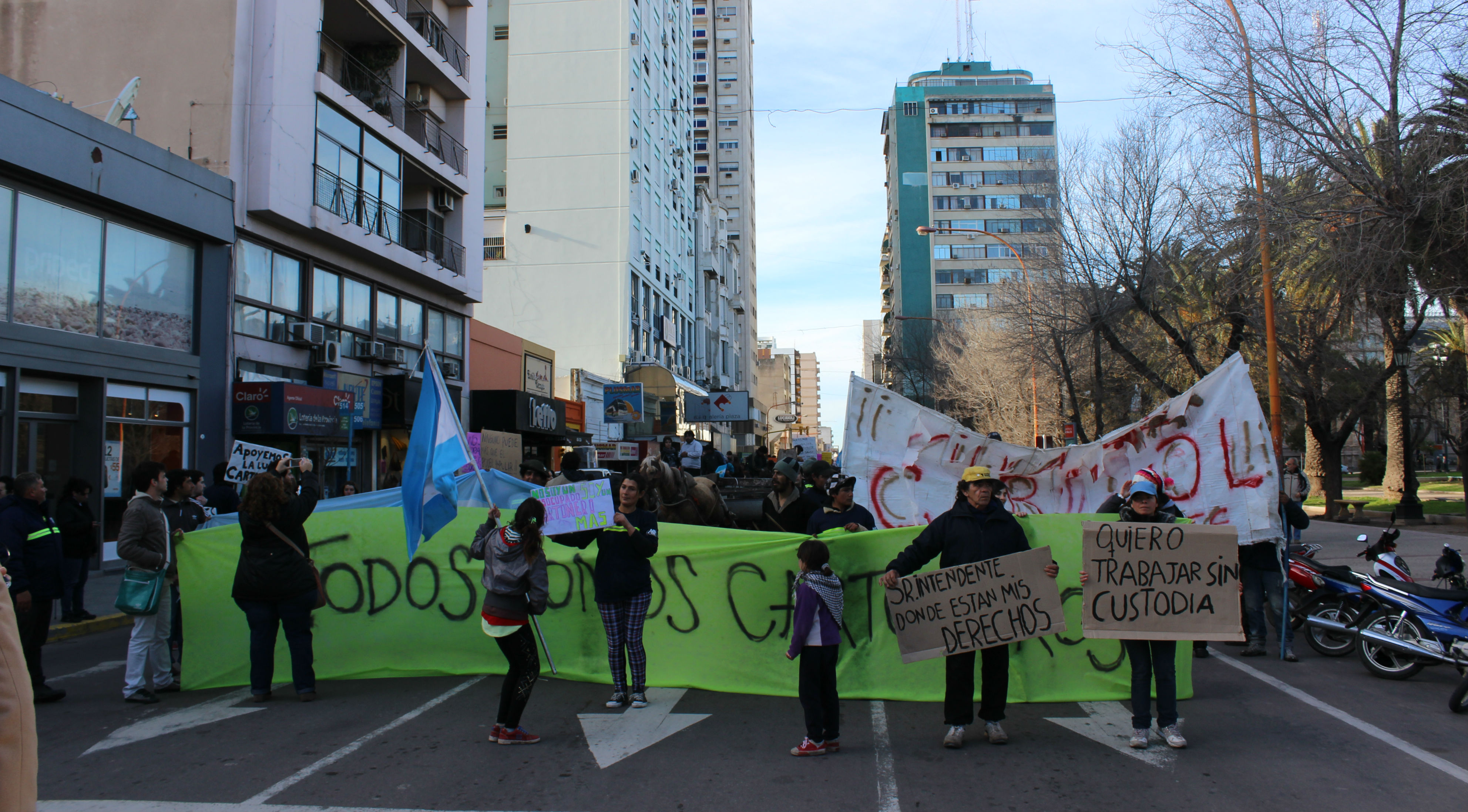 Mejora en condiciones laborales a cartoneros