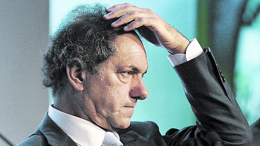 Problemas para Scioli: paran estatales y médicos