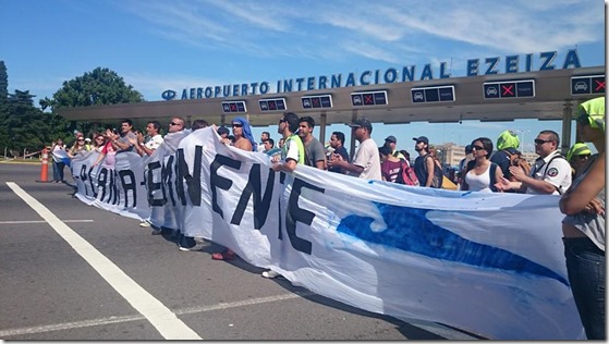 Piquete de trabajadores tercerizados en Ezeiza