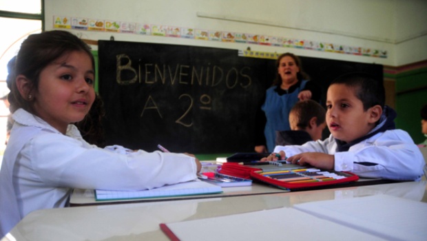 De la Sota también abrochó las paritarias docentes