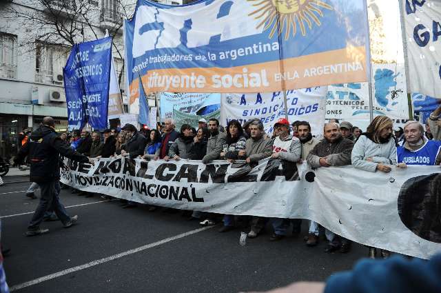 Con agenda propia la CTA Micheli se suma al paro