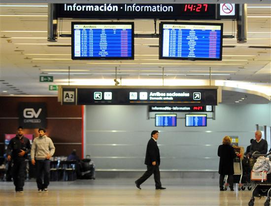 Aeronavegantes provocarán demoras en AA y Austral