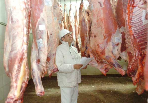 Paritarias: Trabajadores de la carne firmaron 31,5%