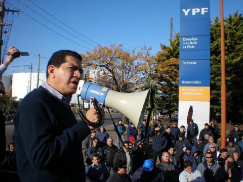 Petroleros celebraron la reparación histórica