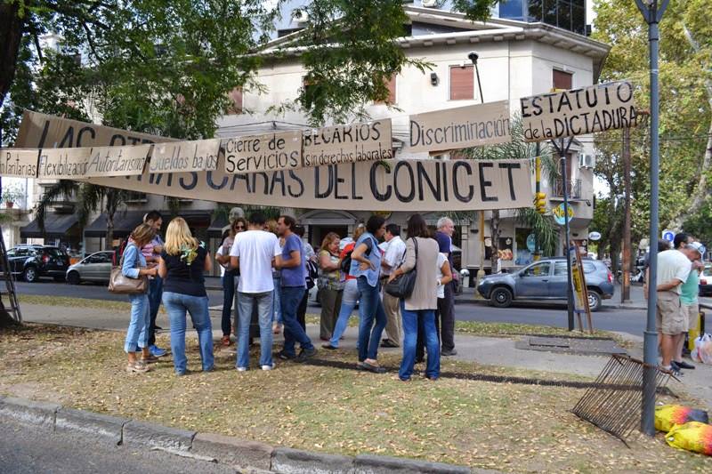 Investigadores del CONICET reclaman paritarias