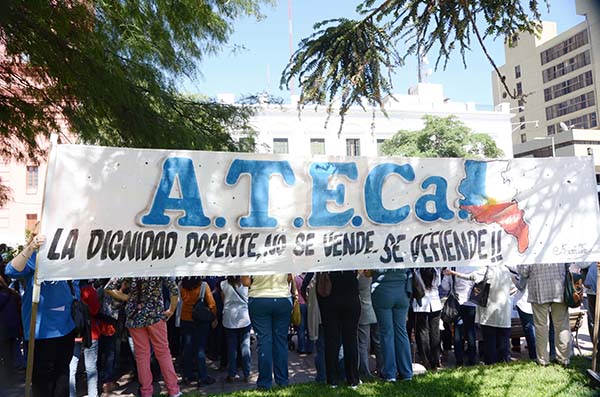 Conciliación obligatoria a docentes catamarqueños