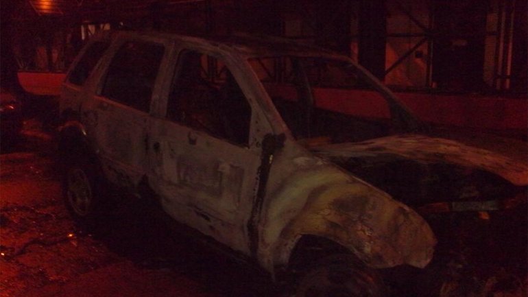 Incendian el auto de Sobrero