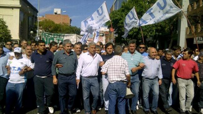 La UTA Córoba amenaza no trabajar los fines de semana