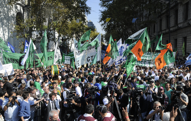 Condenan «la precarización laboral del macrismo»