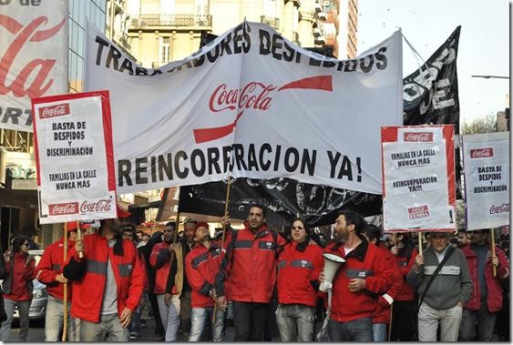 Despedidos de Coca Cola volverán a protestar
