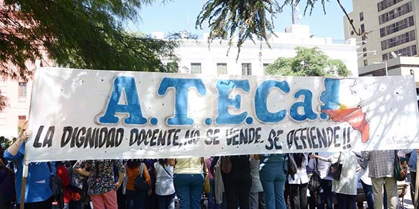 Amparo docente para que no haya descuentos