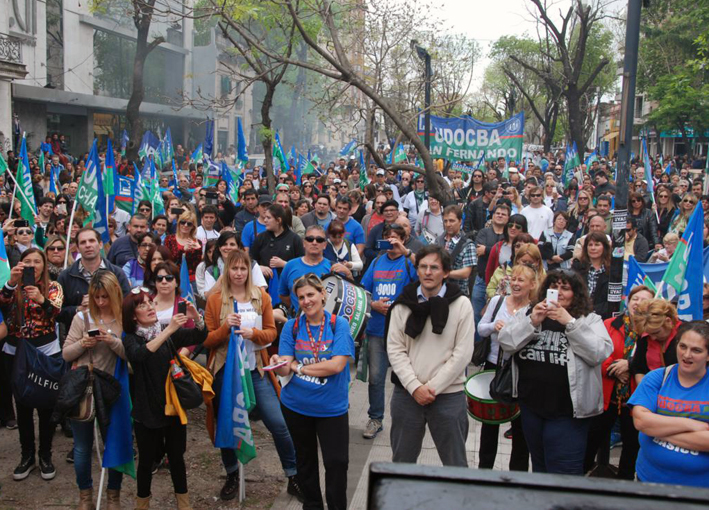 Arrancó el paro de 48hs de los docentes bonaerense