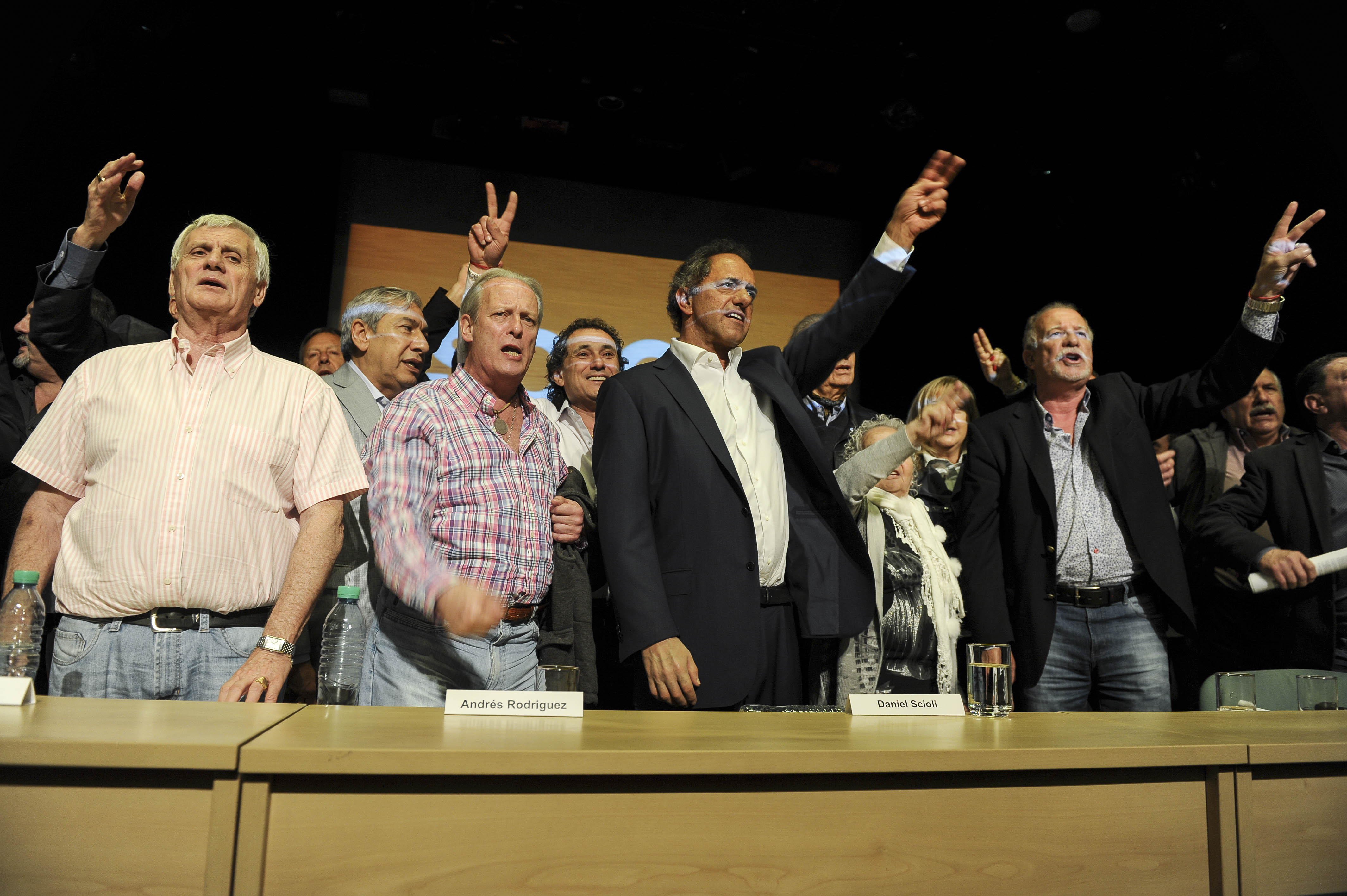 La Mesa Sindical sale a caminar por Scioli