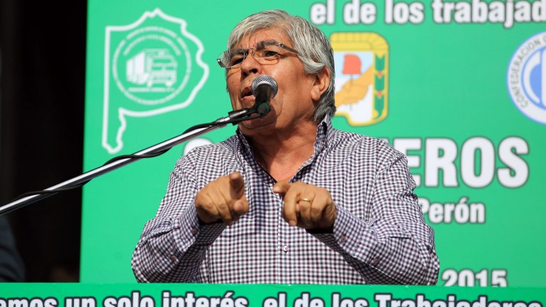 Moyano amenaza con boicotear la cumbre cegetista con Macri