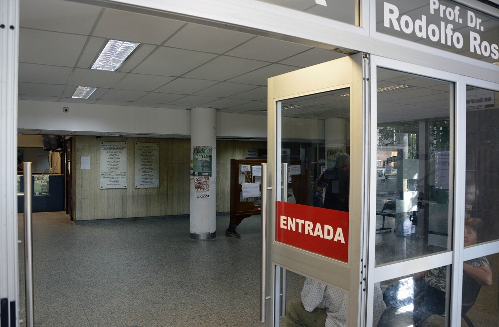 Hospitales de paro, en Buenos Aires y Córdoba
