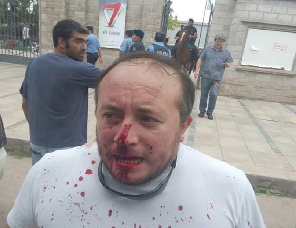 Mendoza: patota atacó a dirigentes de ATE que protestaban por despidos