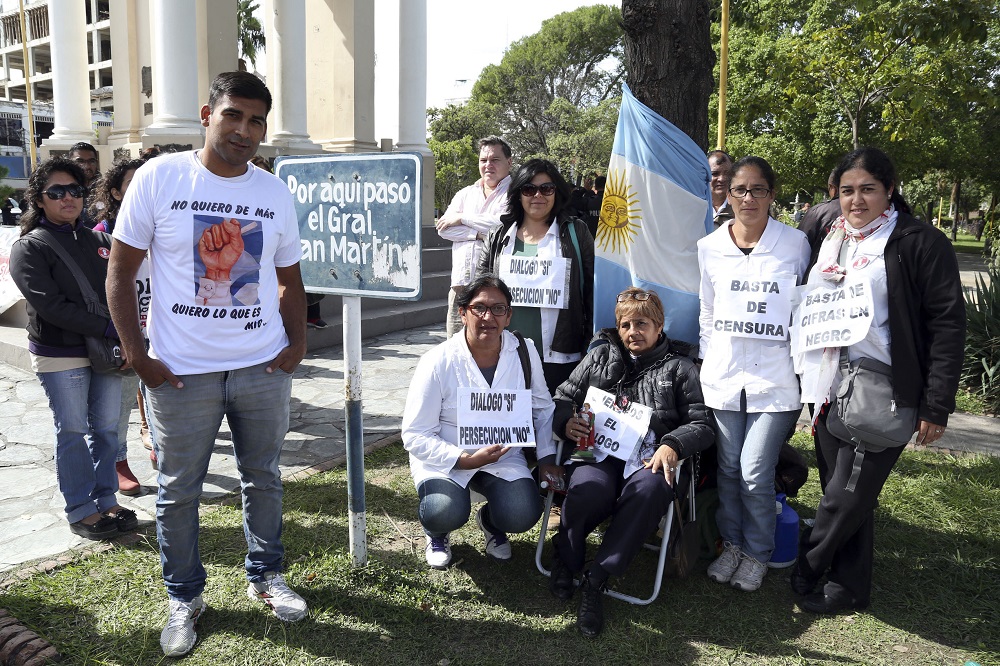 Se torna dramático el conflicto docente santiagueño